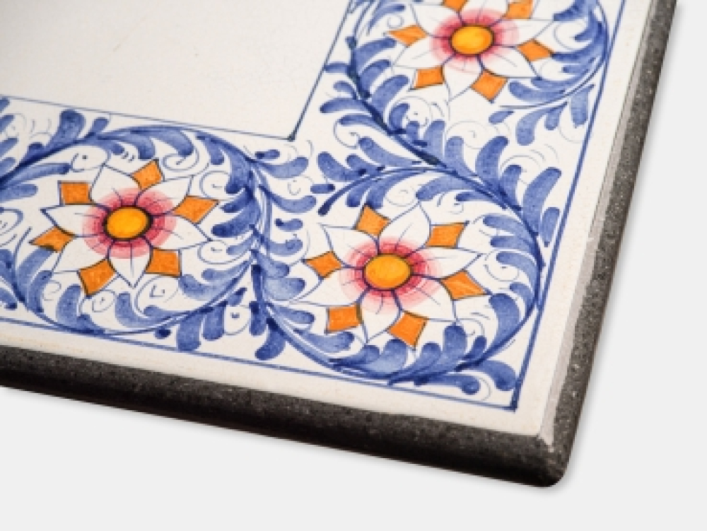 Preview: Table de jardin carrée en pierre de lave sicilienne avec décor floral